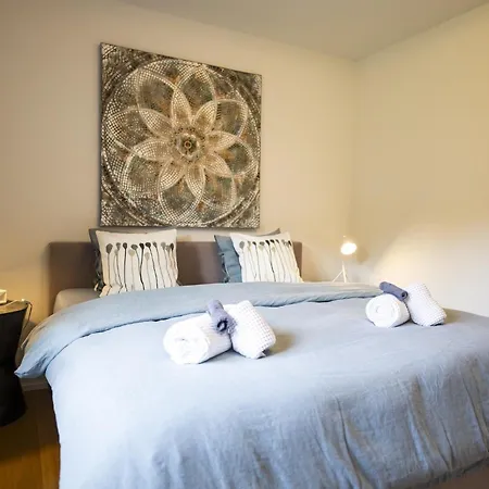 Apartment Chasa Valambrun 1001 *
