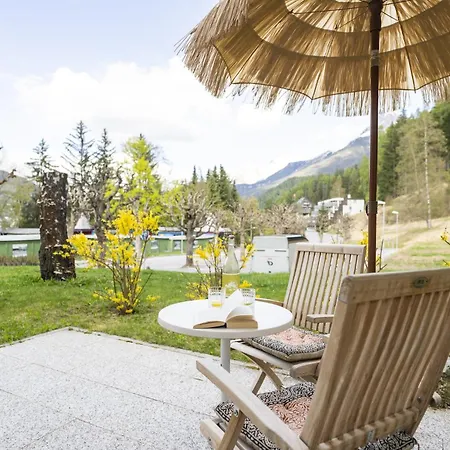 アパート Chasa Valambrun 1001